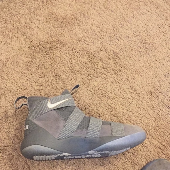 Nike Lebron soldier XI - Picture 3 of 4